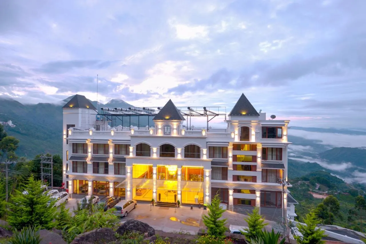 Amber Dale Luxury Hotel & Spa, Munnar 5*,  India