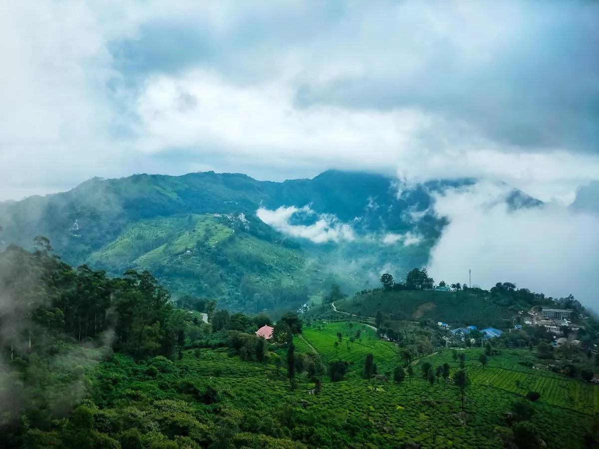 Amber Dale Luxury Hotel & Spa, Munnar 5*,