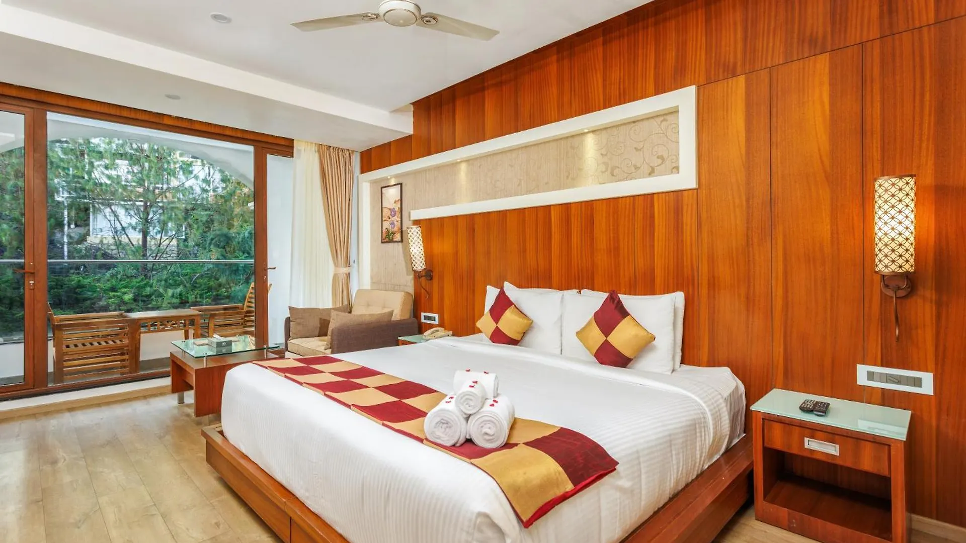*****  Amber Dale Luxury Hotel & Spa, Munnar Inde
