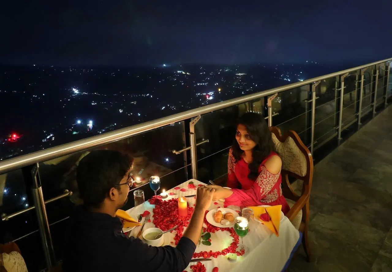 Amber Dale Luxury Hotel & Spa, Munnar 5*,